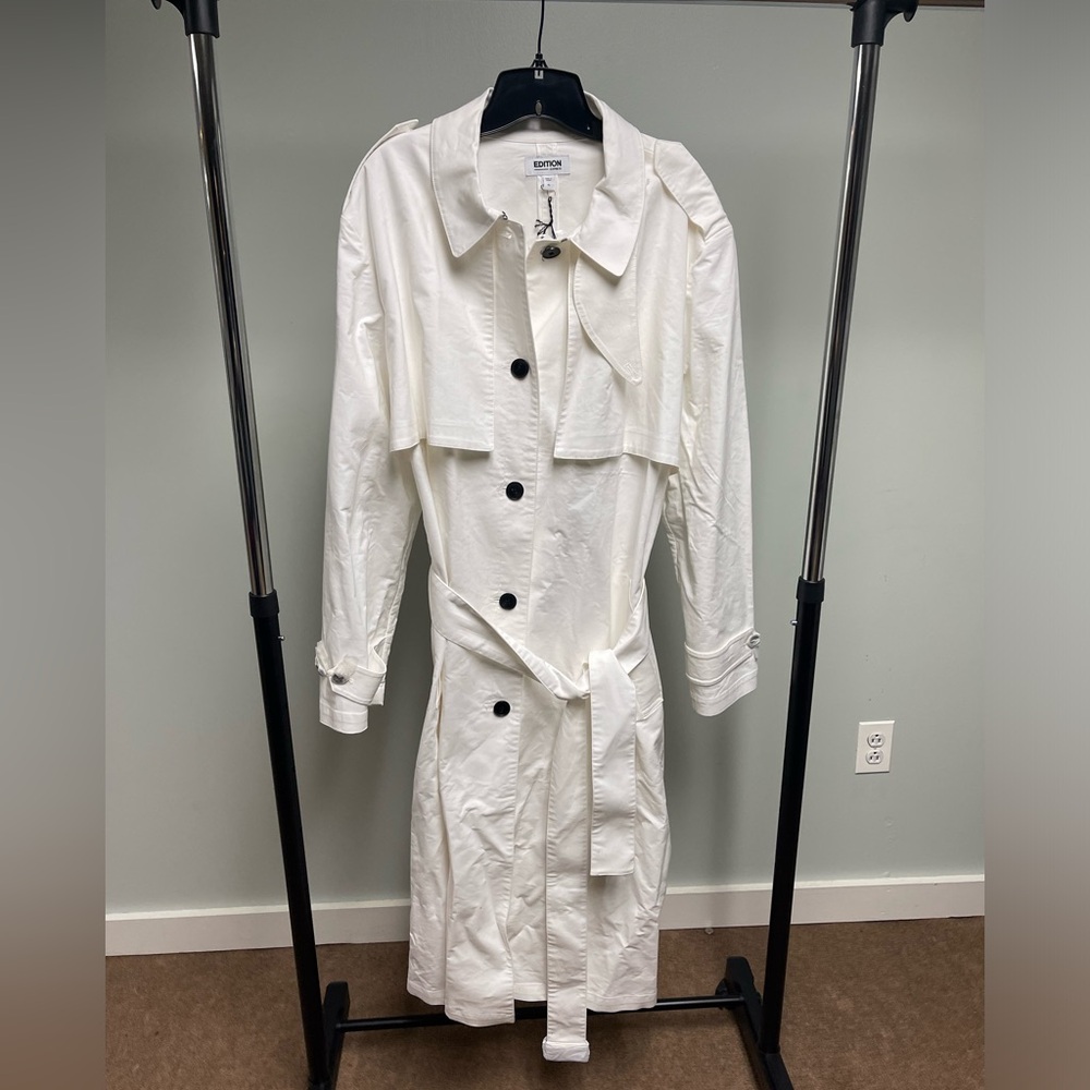 **NEW** Express Edition x Simon Spurr Trench Coat - White size XL